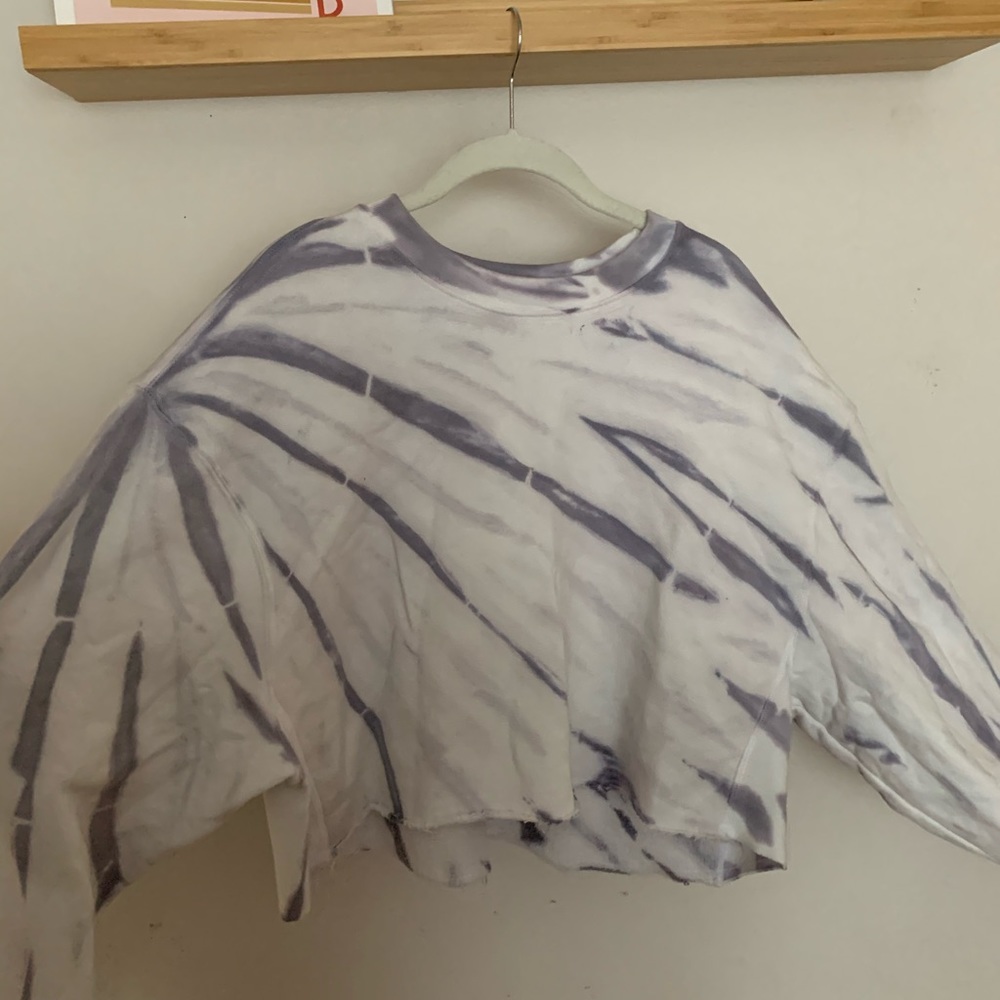 Good American Cropped Tie Dye Swearshirt